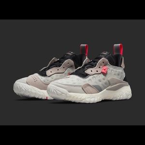 JORDAN DELTA 2 GREY FOG Size: M 12 / W 13.5.